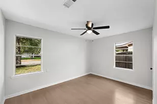 5926 Belneath St, Houston, TX 77033 - Photo 23