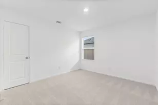 16031 Tallis Dr, Conroe, TX 77303 - Photo 11