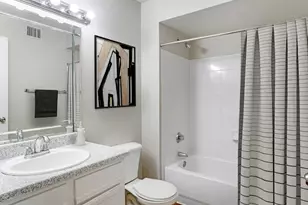 11355 Richmond Ave, South Houston, TX 77082 - Photo 15