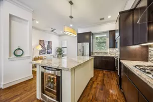 1810 Ridgewood St, Houston, TX 77006 - Photo 11