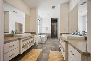 1810 Ridgewood St, Houston, TX 77006 - Photo 17