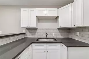 1424 Marshall St, Houston, TX 77006 - Photo 11