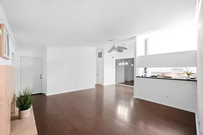 2425 Augusta Drive #22, Houston, TX 77057 - Photo 11