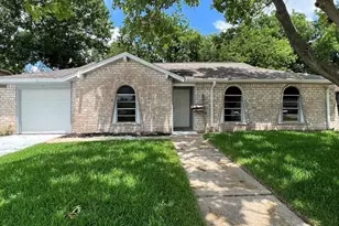 11722 Teaneck Dr, Houston, TX 77089 - Photo 1