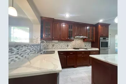 17110 Fairway Glen Court, Sugar Land, TX 77498 - Photo 11