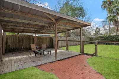 115 Marlin Avenue, Galveston, TX 77550 - Photo 9