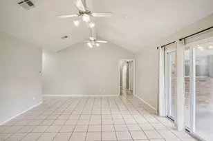 722 Princeton Ln, Deer Park, TX 77536 - Photo 5
