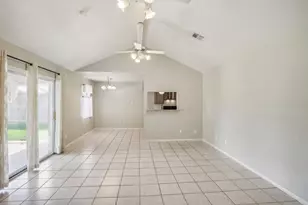 722 Princeton Ln, Deer Park, TX 77536 - Photo 3