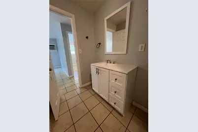 7518 Morley Street #C, Houston, TX 77061 - Photo 5