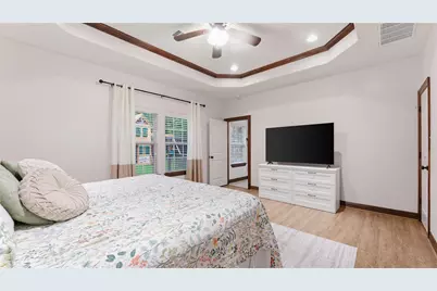 1840 Green Briar Drive, Huntsville, TX 77340 - Photo 23