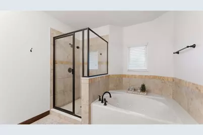 1840 Green Briar Drive, Huntsville, TX 77340 - Photo 25