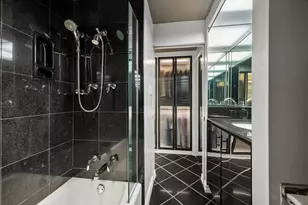 5000 Montrose Blvd, Houston, TX 77006 - Photo 21