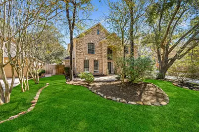 136 S Goldenvine Circle, The Woodlands, TX 77382 - Photo 3