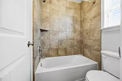 366 Lake Line Drive, Alvin, TX 77511 - Photo 23