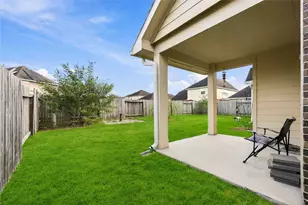 366 Lake Line Dr, Alvin, TX 77511 - Photo 27