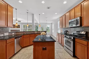 17919 Creek Bluff Ln, Cypress, TX 77433 - Photo 15