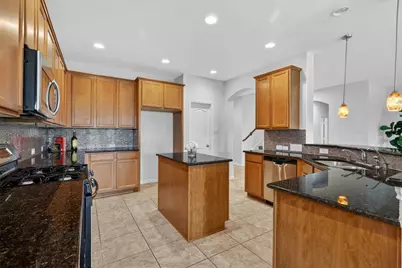17919 Creek Bluff Lane, Cypress, TX 77433 - Photo 15