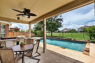 17919 Creek Bluff Ln, Cypress, TX 77433 - Photo 29