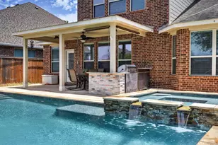 17919 Creek Bluff Ln, Cypress, TX 77433 - Photo 27