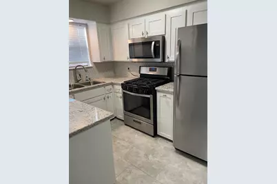 407 W Semands Street, Conroe, TX 77301 - Photo 35