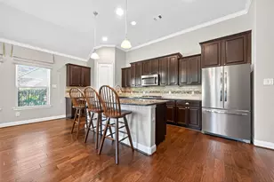 14 S Sawbridge Cir, The Woodlands, TX 77389 - Photo 19