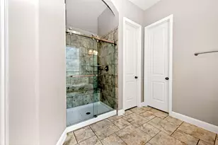 14 S Sawbridge Cir, The Woodlands, TX 77389 - Photo 33