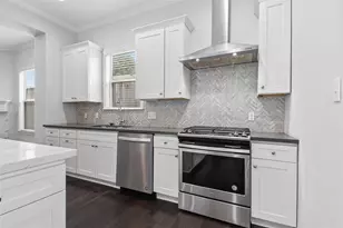 7705 Shannon Dr, Houston, TX 77055 - Photo 3