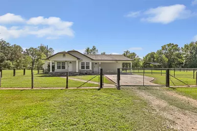 198 County Road 2010, Hardin, TX 77575 - Photo 1
