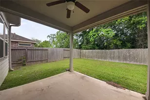 2518 Cold River Dr, Humble, TX 77396 - Photo 9