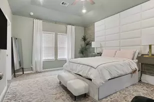 8519 Rising Stream Dr, Houston, TX 77063 - Photo 13