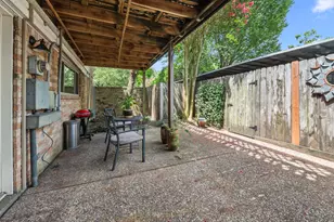 12966 Trail Hollow Dr, Houston, TX 77079 - Photo 27
