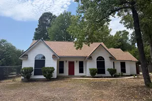 12711 Woodcreek Dr, Willis, TX 77318 - Photo 1
