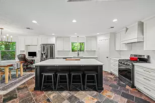 142 S Park Dr, Conroe, TX 77356 - Photo 13