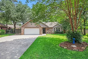 142 S Park Dr, Conroe, TX 77356 - Photo 1