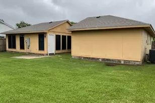 2835 Pilgrims Point Dr, Webster, TX 77598 - Photo 15