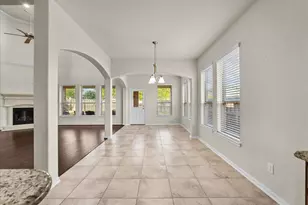 2246 Oakleaf Trail Ln, League City, TX 77573 - Photo 15