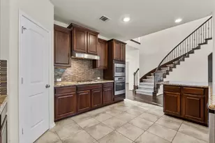 2246 Oakleaf Trail Ln, League City, TX 77573 - Photo 19
