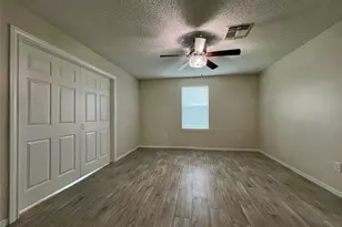 11842 S Fairhollow Ln, Houston, TX 77043 - Photo 9