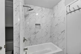 9803 Club Creek Dr, Houston, TX 77036 - Photo 17