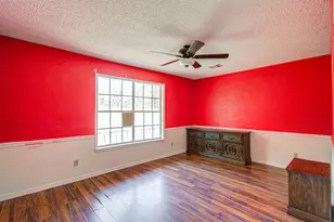 20593 Hwy 105, Cleveland, TX 77328 - Photo 17