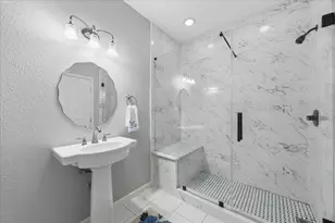 606 Kyle St, Sugar Land, TX 77478 - Photo 27