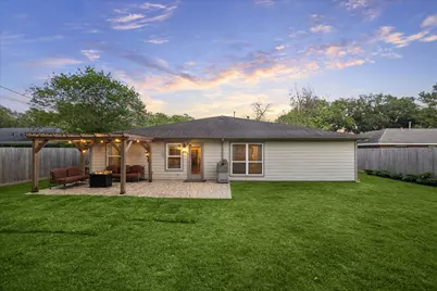 606 Kyle Street, Sugar Land, TX 77478 - Photo 5