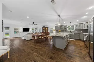 606 Kyle St, Sugar Land, TX 77478 - Photo 11