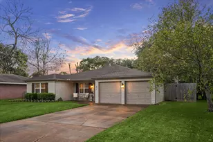 606 Kyle St, Sugar Land, TX 77478 - Photo 7