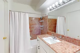 4826 Waynesboro Dr, Houston, TX 77035 - Photo 17