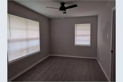 10922 Lockgate Lane, Houston, TX 77048 - Photo 11