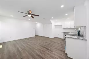 1056 North Ln, Houston, TX 77088 - Photo 5
