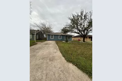 1710 N Avenue H, Freeport, TX 77541 - Photo 1