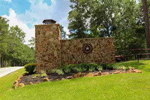 10-27-23 Lonestar Rd, Huntsville, TX 77340 - Photo 1