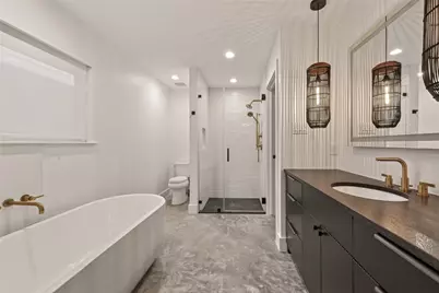 410 E 33 Rd St, Houston, TX 77018 - Photo 19